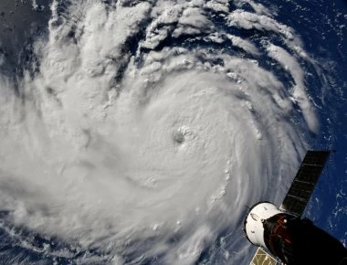 O τυφώνας Mangkhut χτυπά τις Φιλιππίνες - «Ξεσπιτώθηκαν» 4 εκατ. άνθρωποι (βίντεο-φωτο)